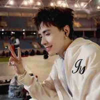 Lê Quang Hùng (Phone)