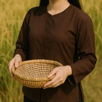 Con Thắm