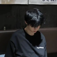 nam9_lục vương tuấn kiệt