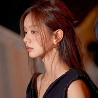 Lee Hyeri - cô