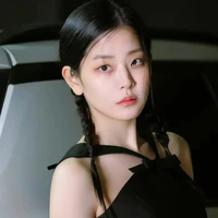 Chung Su Bin - nàng