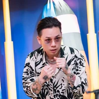 Thế Anh-Andree Right Hand