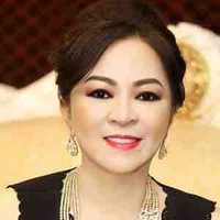 Nguyễn Phương Hằng