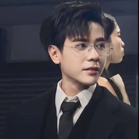 quang hùng
