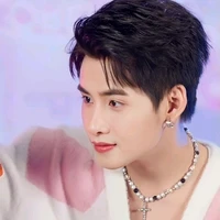 Huỳnh Hoàng Hùng¹⁹ {Hùng Huỳnh}