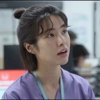 y tá JangMi