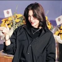 faye malisorn(chị)