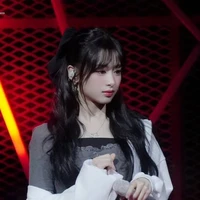 Jung Ahyeon (Nàng)