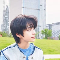 Vương Lỗ Kiệt_gã