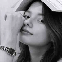 Becky Rebecca Patricia Armstrong (Nàng)