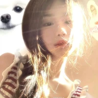 Dương Trần Nhã Uyên ( trước khi xuyên kh