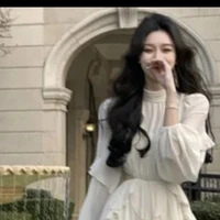 Hà phu nhân _ mẹ linh , minh