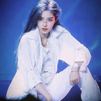 Vương Dịch (Chị)