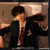 Lijiasen(boy mạnh mẽ)