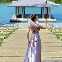 hạnh sino