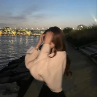 Choi Eunyeon (Em gái Hyunsuk)