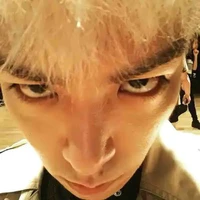 si bi di đẹp gái bị toán đè