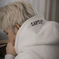 Captain Boy bay tới đây~