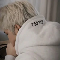 Captain Boy bay tới đây~