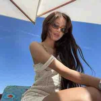 Lalisa Manobal ( cô )