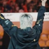 Phi giới trẻ
