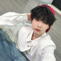 Trần Dịch Hằng_H