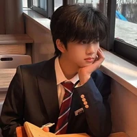 Trương Hàm Thụy 