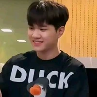 Hoàng Đức Duy*còn nhỏ*