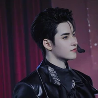 Hoàng Hùng