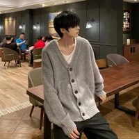 Lục Minh Tuấn_em út