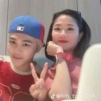 bà Hồng