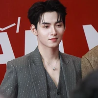 Hùng Huỳnh