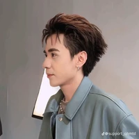 Hùng