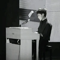 Lê Quang Hùng.