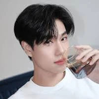 phuwin Tangsakyuen
