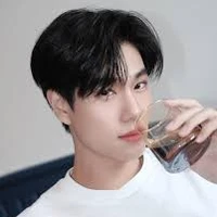 phuwin Tangsakyuen