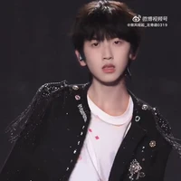 T/G bị khùng á đừng qtâm 