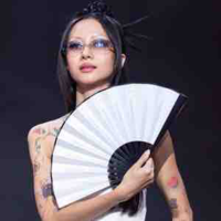 Hàng Lâm Trang Anh (Suboi)_1990