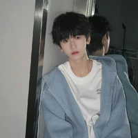 Tả Kỳ Hàm - cậu