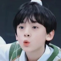 Tả Hàng lúc nhỏ