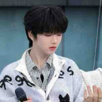 Trương Hàm Thụy 