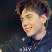 Quang hùng 