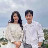 Ba Mẹ Vương Khang