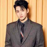 Huỳnh Hoàng Hùng_Hùng Huỳnh