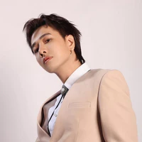 Lou Hoàng