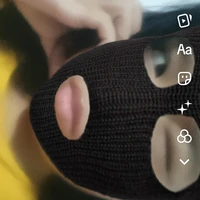 sly(kẻ sát nhân, em sinh đôi của saly)