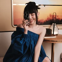 Nguyễn Khoa Tóc Tiên(chị)