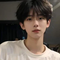 Tạ Dĩ Thâm