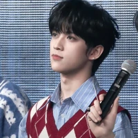 Trần Thiên Nhuận -Tú Nhi