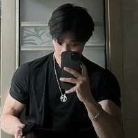 Riechas kronnaphat [anh]